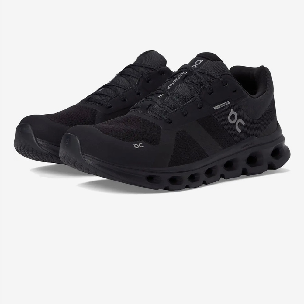 NWOT On Cloudrunner Waterproof Women’s Sneakers
